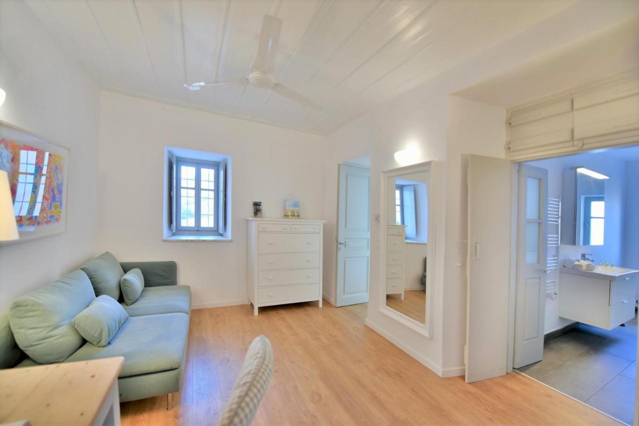 Villa Loukia Hydra  Exteriör bild